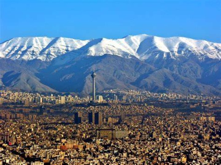 How tall is Alborz?