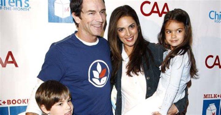 Jeff Probst Biography, Wiki, Age, Wife, Family, Net Worth, Kids, Salary, Books, On Survivor, Stranded, Salary, House And Image