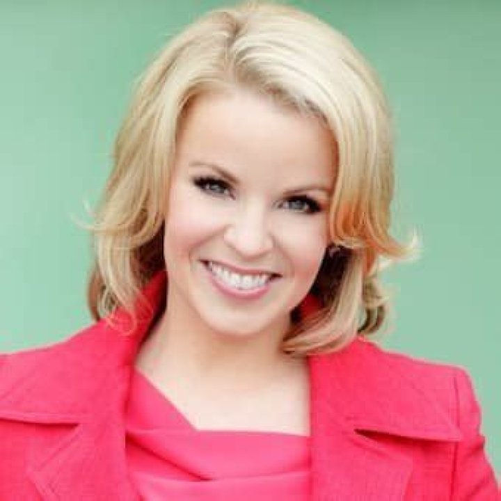 Rebecca Stevenson KING 5, Net Worth, Bio, Wiki, Age, Height, Weather, Married, and Husband